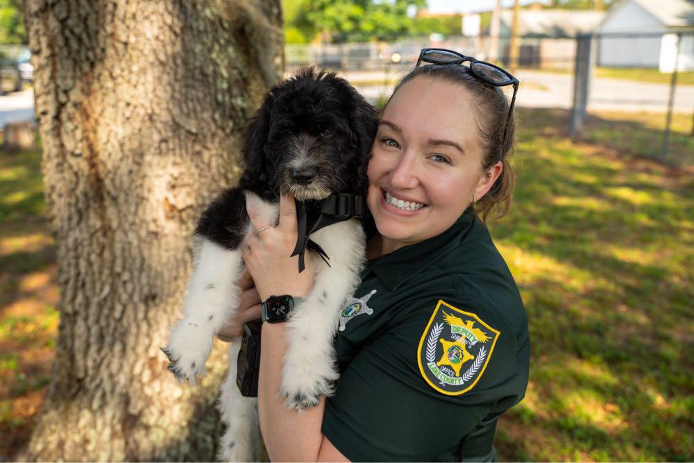 school resource officer with safety school canine - become a FASRO member